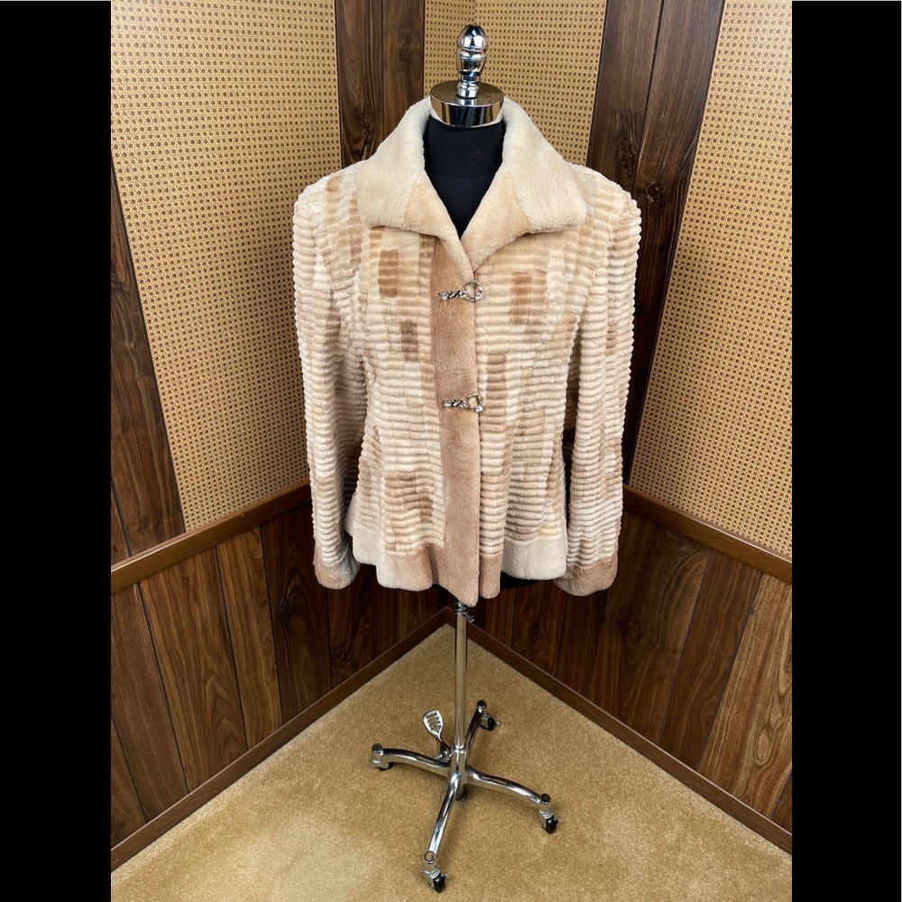 Elegant Cream Fur Jacket
